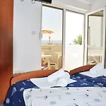 Sunrise 3 Apartment