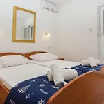 Sunrise 3 Apartment