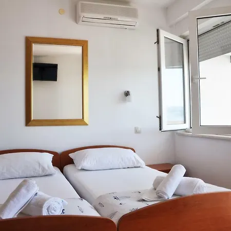 Apartment Sunrise 3 *